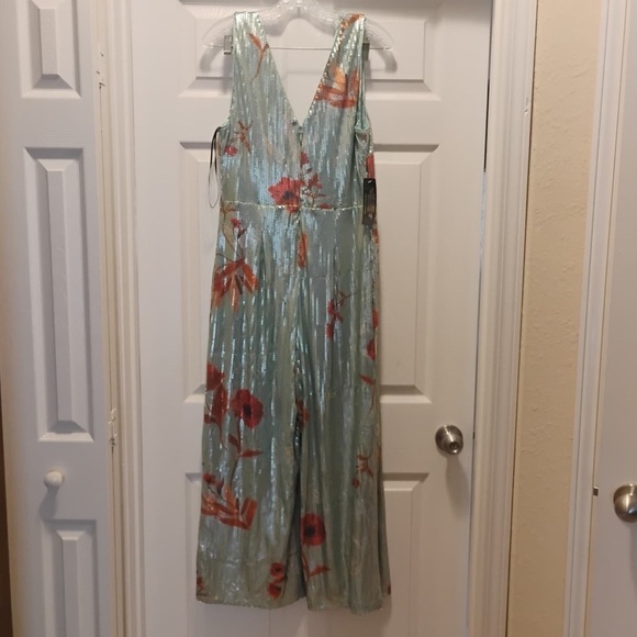 NWT Bebé Printed Sequin Jumpsuit Teal Elia Floral Stunning Classy Size 12 - Picture 4 of 12